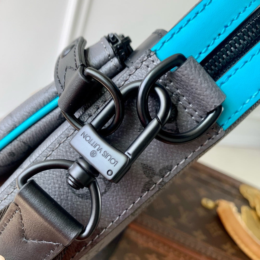 LU TRIO MESSENGER BAG