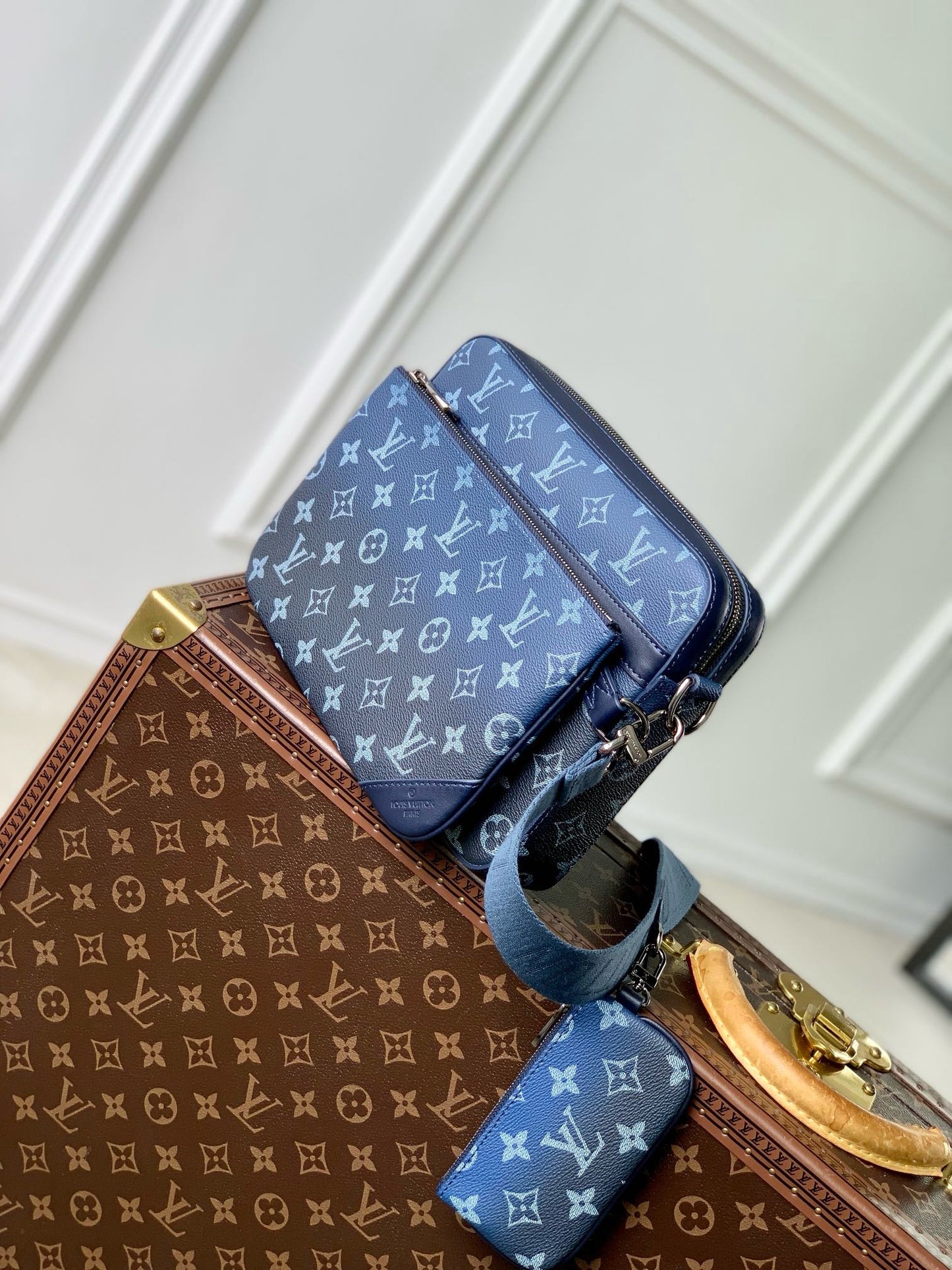 LU TRIO MESSENGER BAG