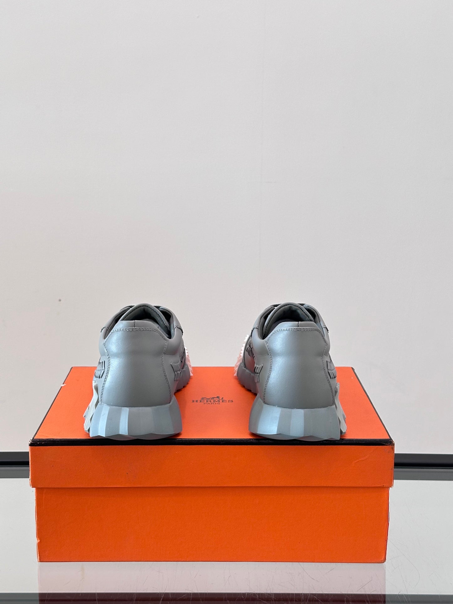 HMS BOUNCING SNEAKER