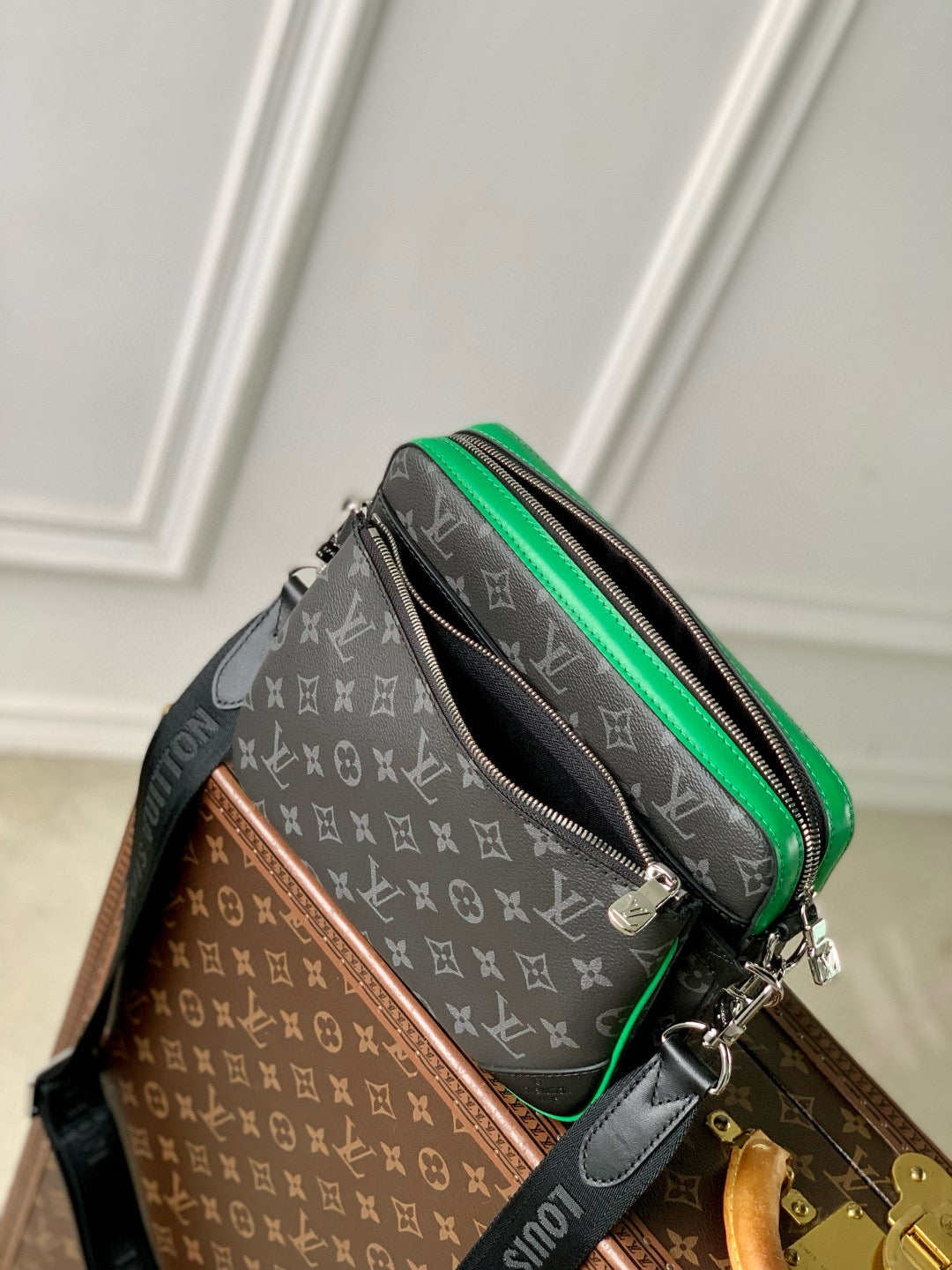 LU TRIO MESSENGER BAG