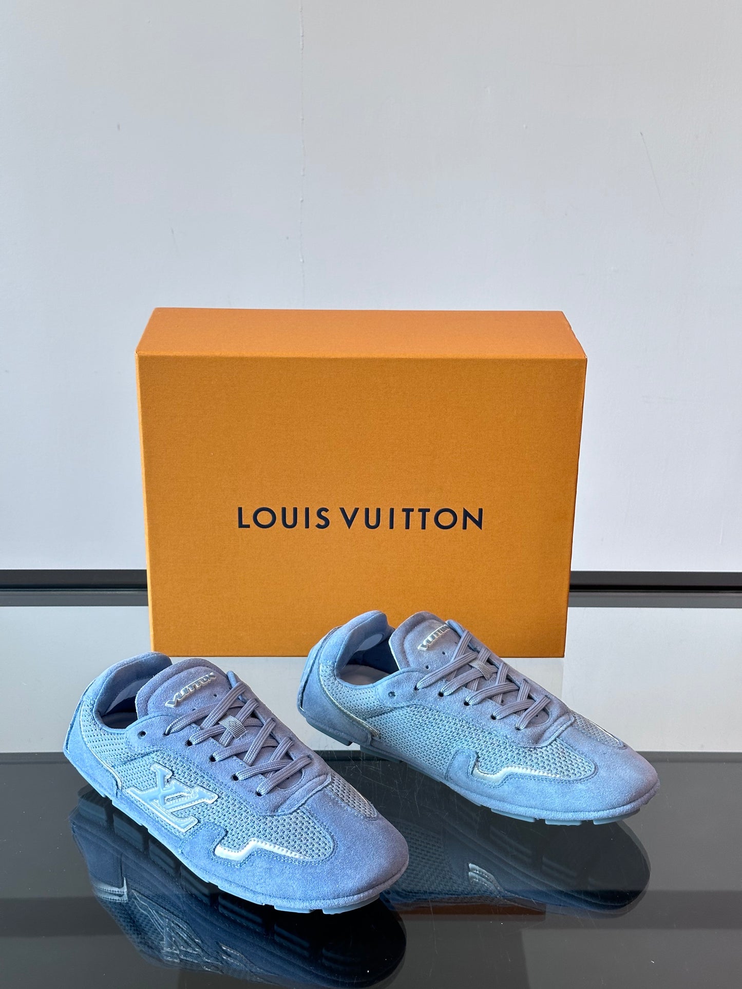 LU FOOTPRIN SOCCER TRAINERS