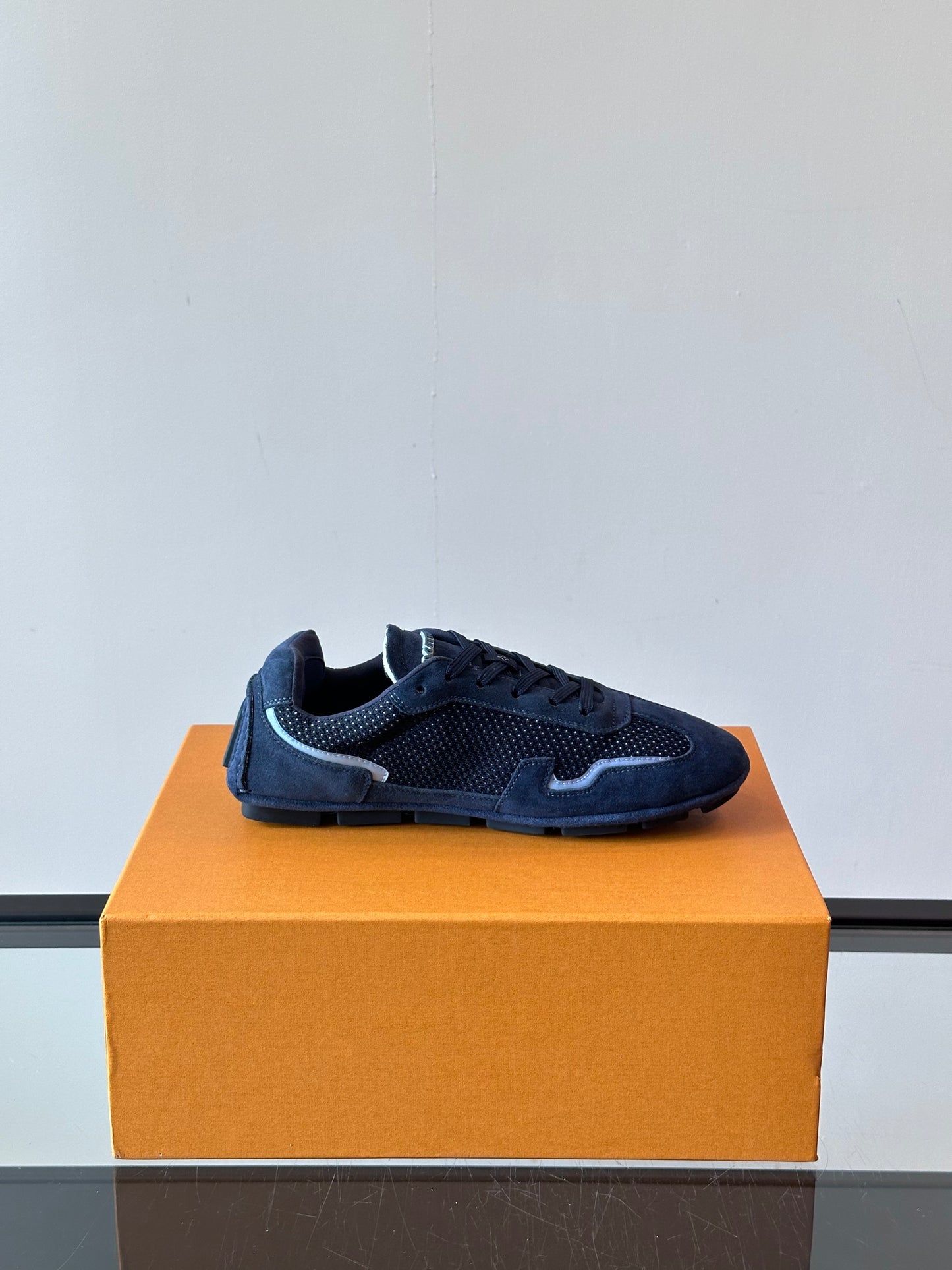 LU FOOTPRIN SOCCER TRAINERS