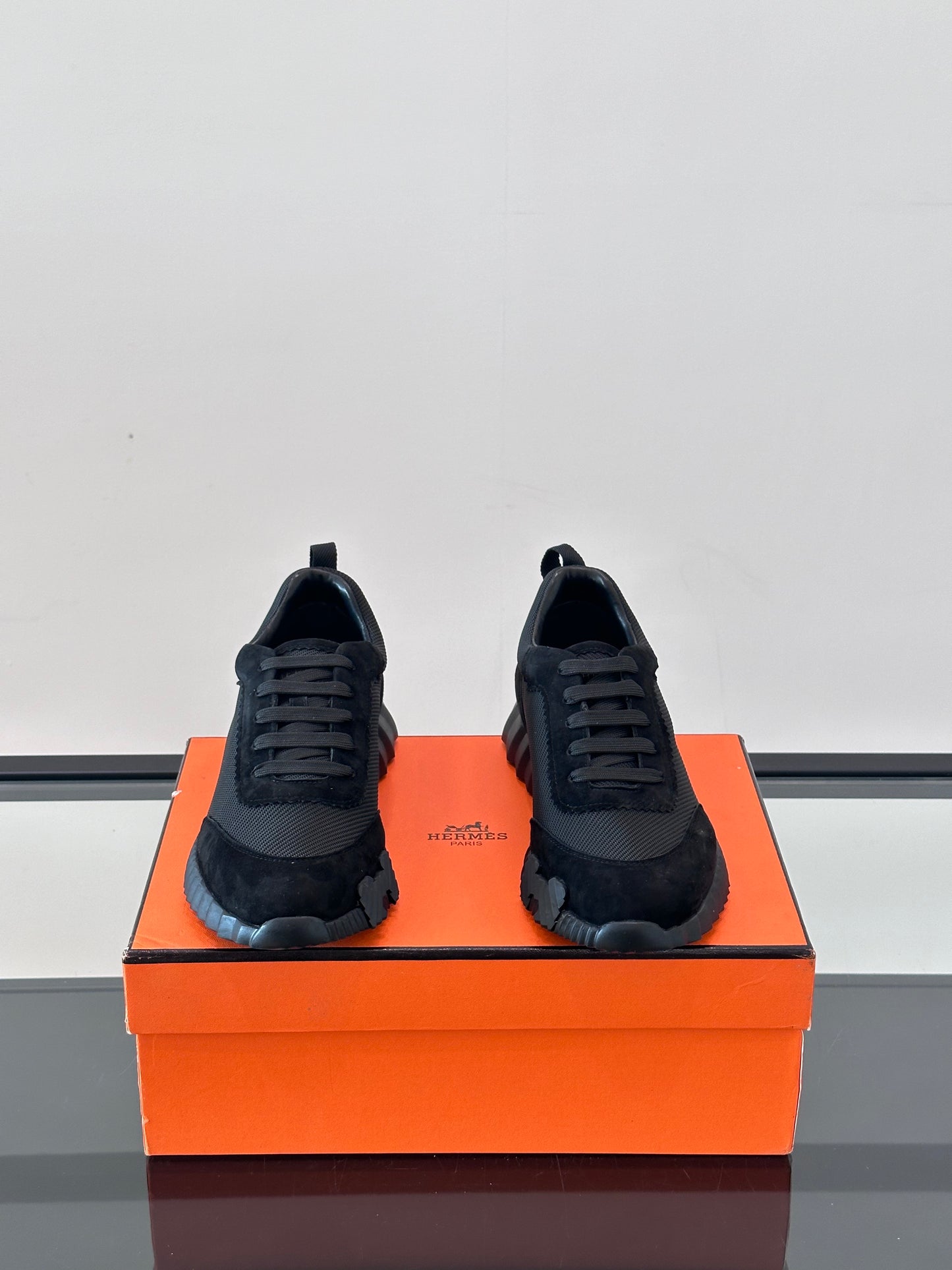 HMS BOUNCING SNEAKER