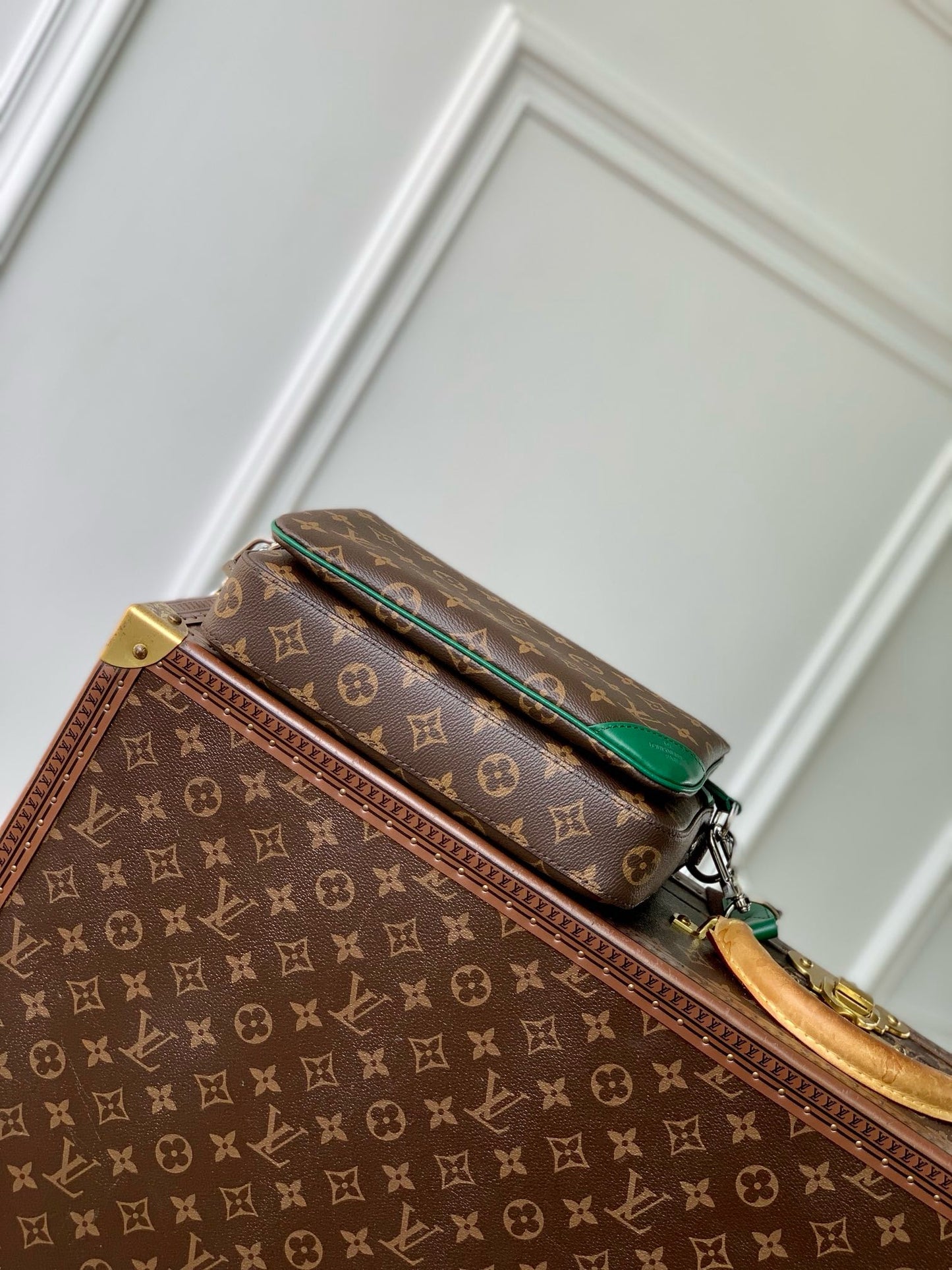 LU TRIO MESSENGER BAG