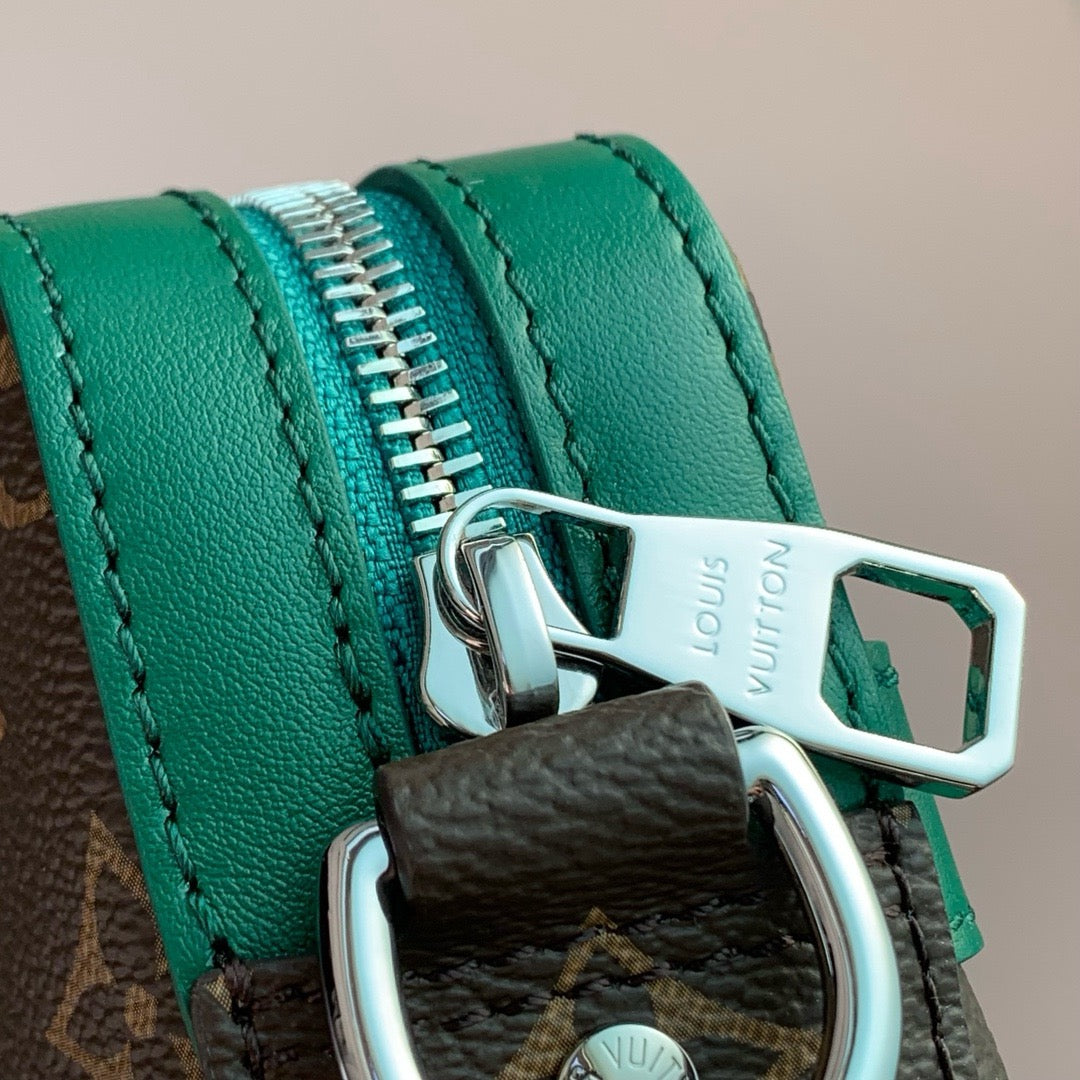 LU TRIO MESSENGER BAG