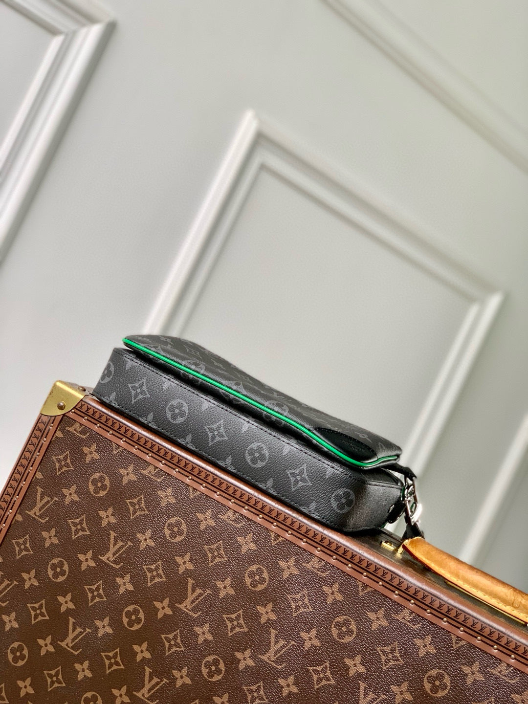 LU TRIO MESSENGER BAG